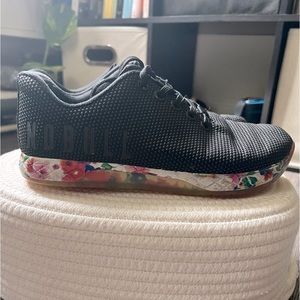 No Bull CrossFit Women’s Floral Trainer Size 6